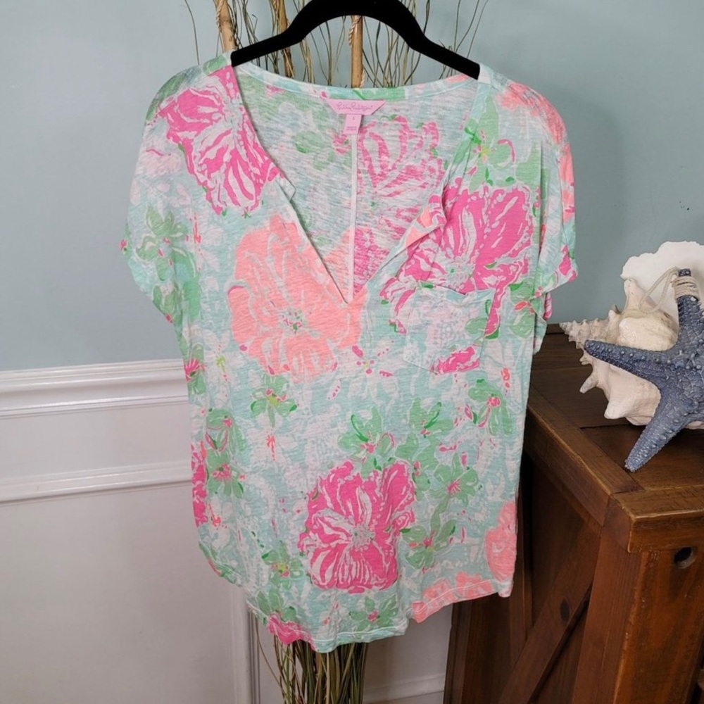 Lilly Pulitzer V Neck Floral Linen Pocket Tee Style 12238 Women's Small